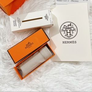 NEW - Hesmes Matte Lipstick Rouge Limited Edition